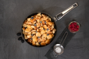 Cerafit Plasma Hochrandpfanne Ø 26 cm Ambiente Kaiserschmarrn 3 300x200 - Cerafit-Plasma_Hochrandpfanne (Ø 26 cm)_Ambiente_Kaiserschmarrn_3