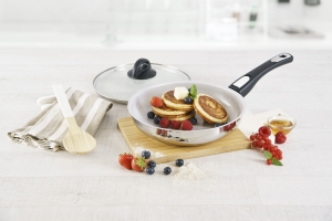 Cerafit Steel Ambiente 28cm Pancakes 300x200 - Cerafit-Steel_Ambiente_28cm_Pancakes
