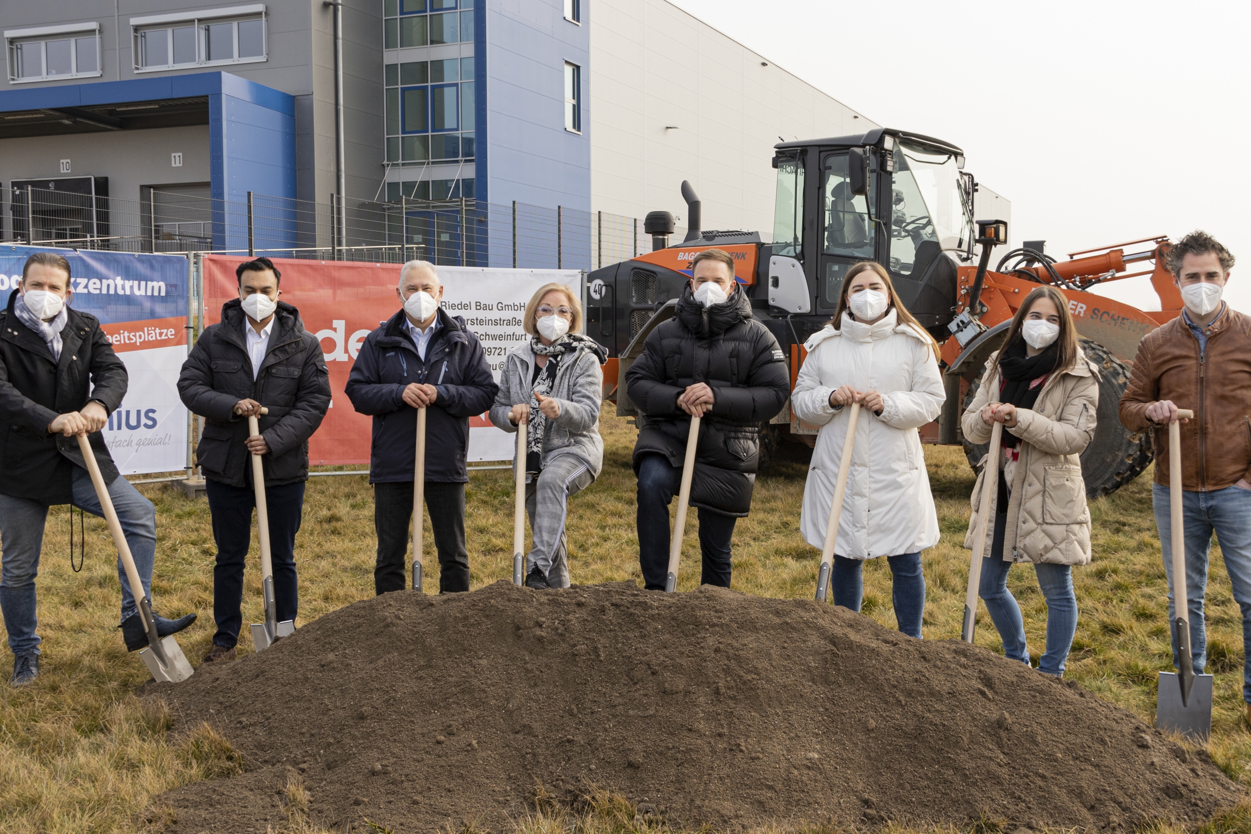 IMG 3062 scaled - Spatenstich für das neue Logistik-Zentrum der Firma Genius